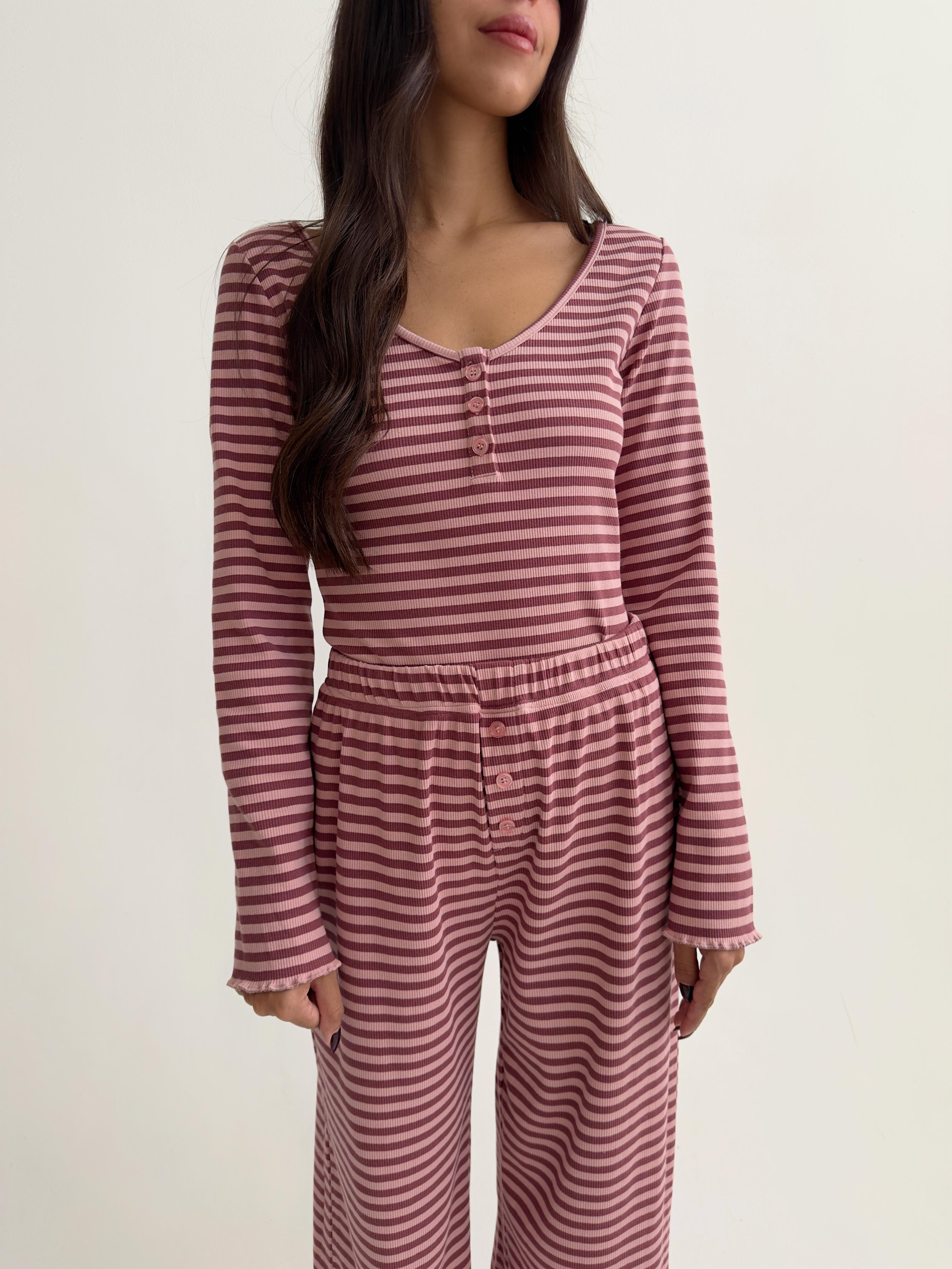 פיג׳מת לילה ריב פסים ורוד בורדו