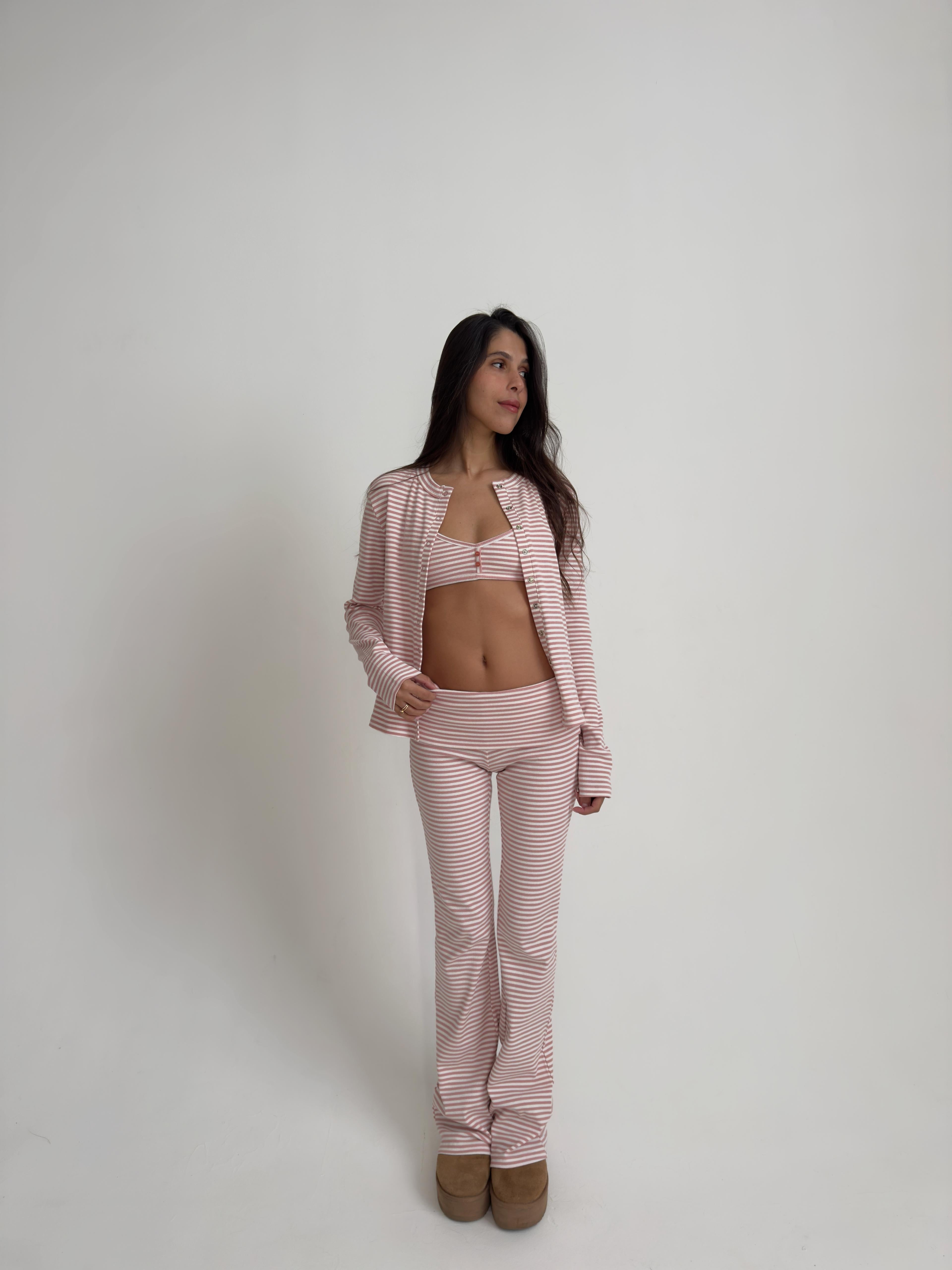 חליפת פנאי אמבר פסים ורוד בד ריב