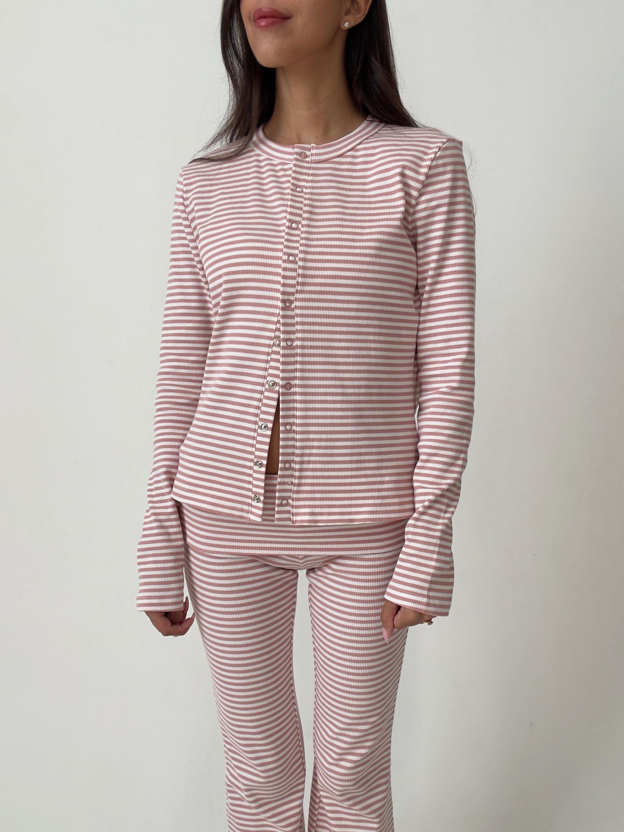 חליפת פנאי אמבר פסים ורוד בד ריב