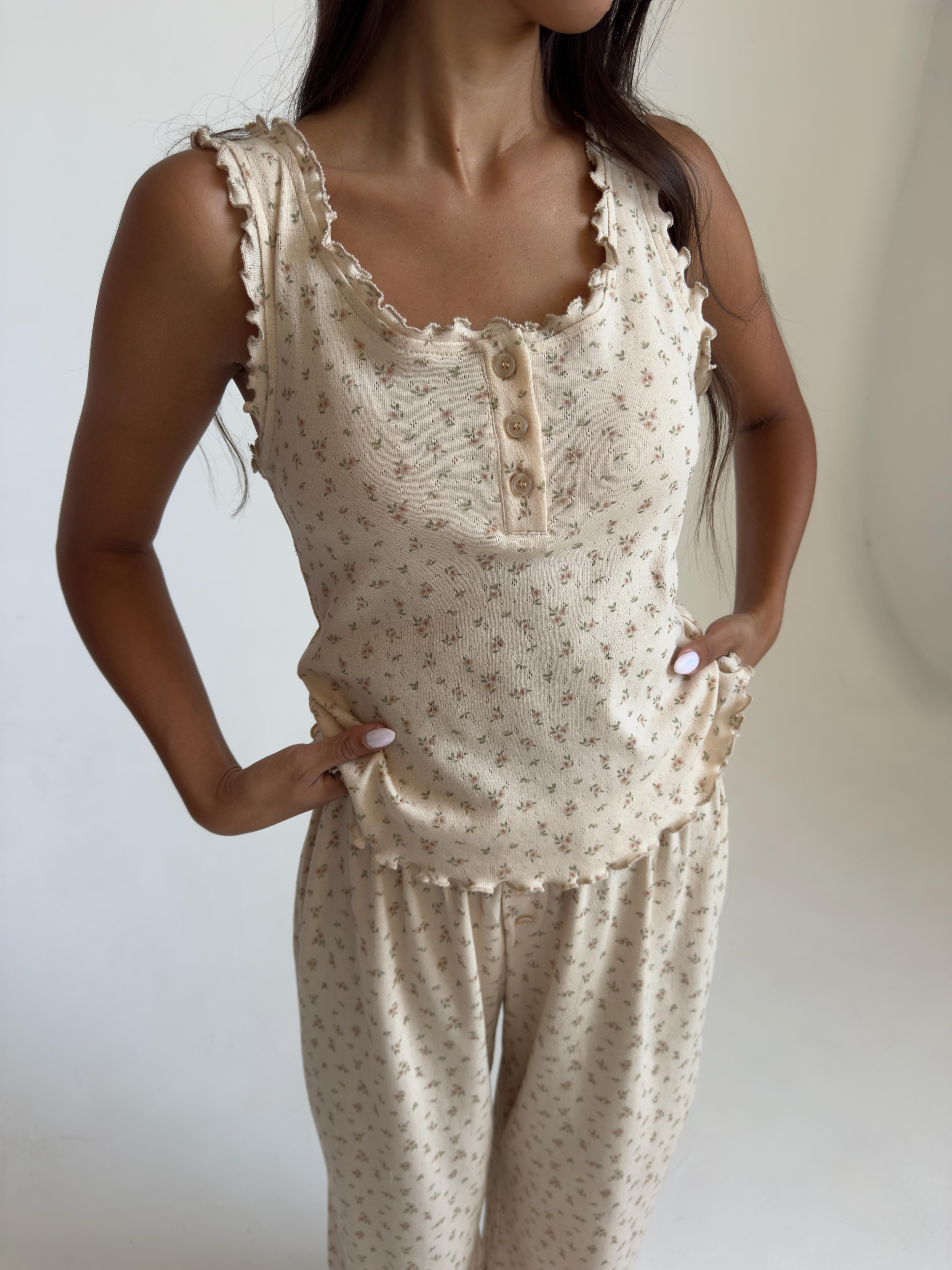 פיג׳מת לילה מלמלות פוינטל שמנת פרינט פרחים