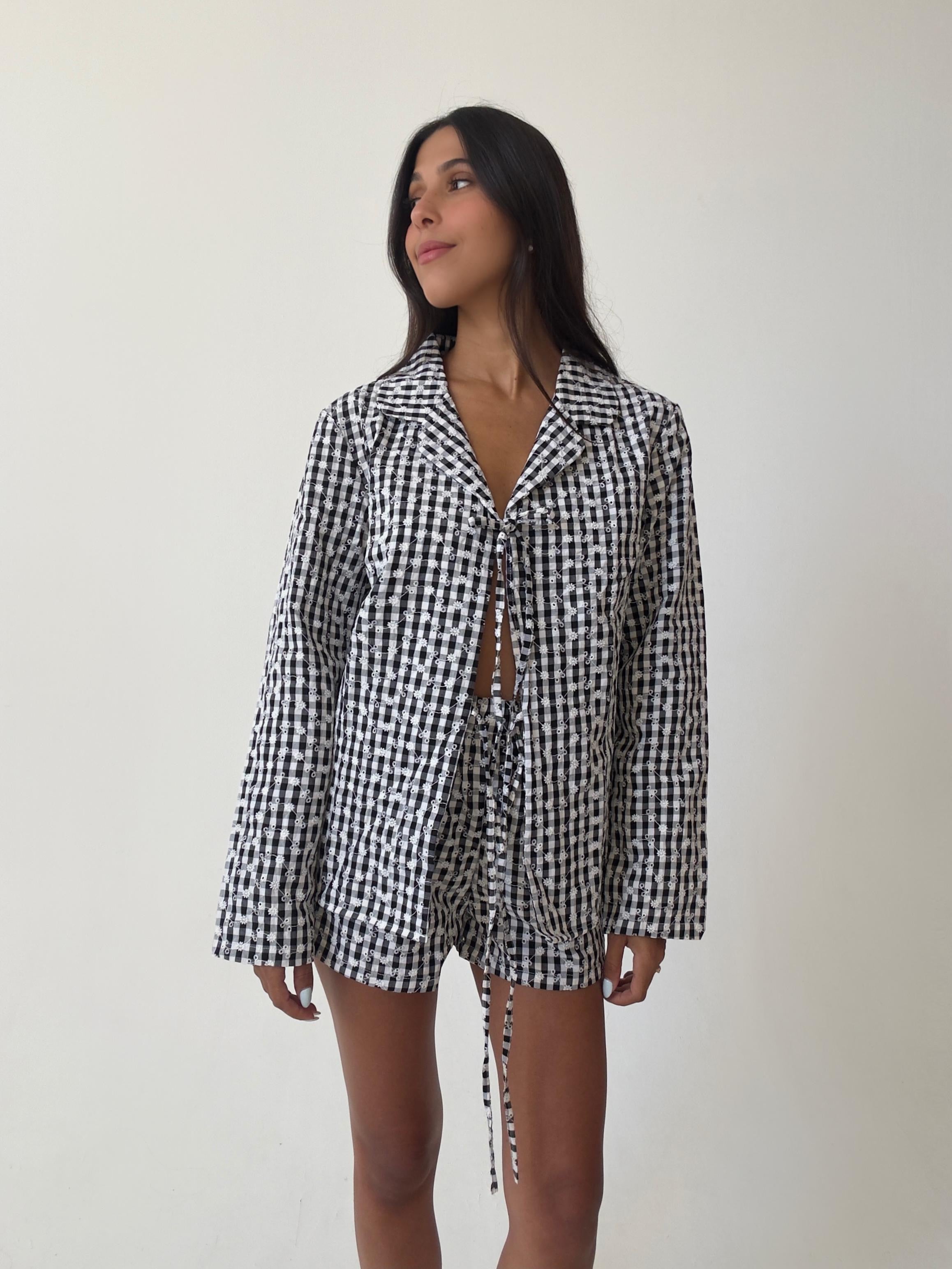 חליפת טוסקנה כותנה משבצות רקמת פרחים שחור