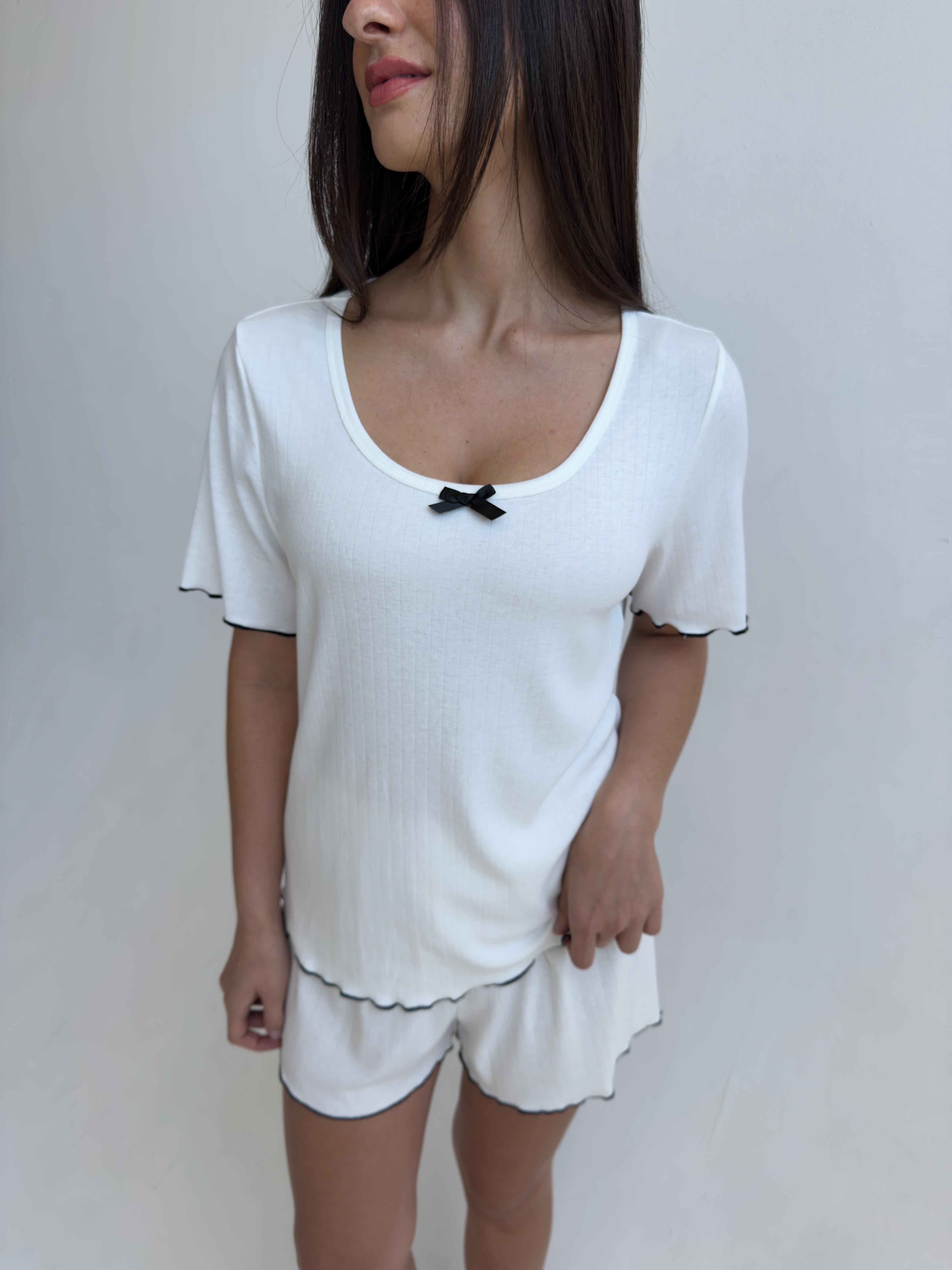 פיג׳מת לילה פוינטל לבן עם פופיון