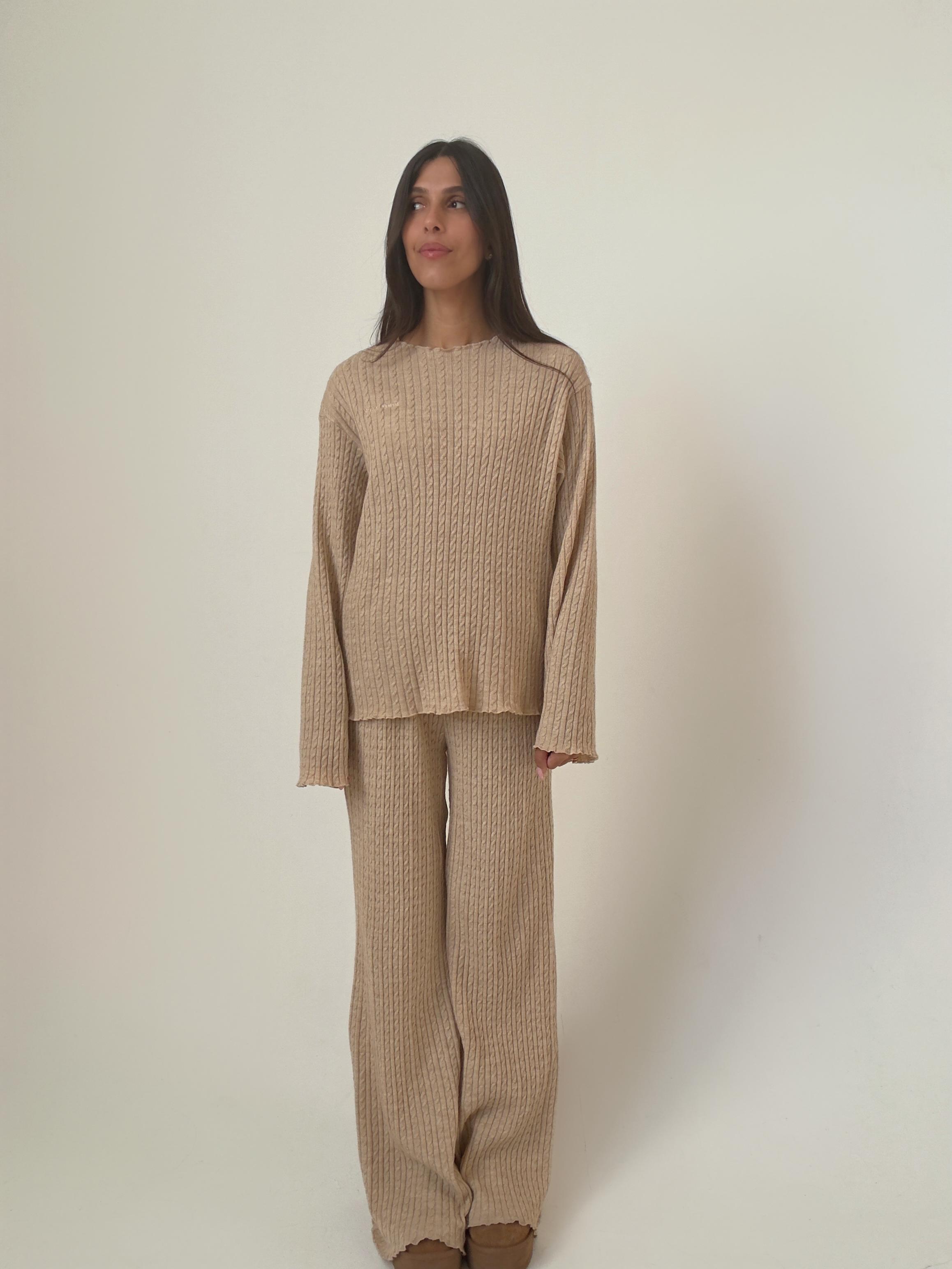 חליפת לונה סרוגה קאמל