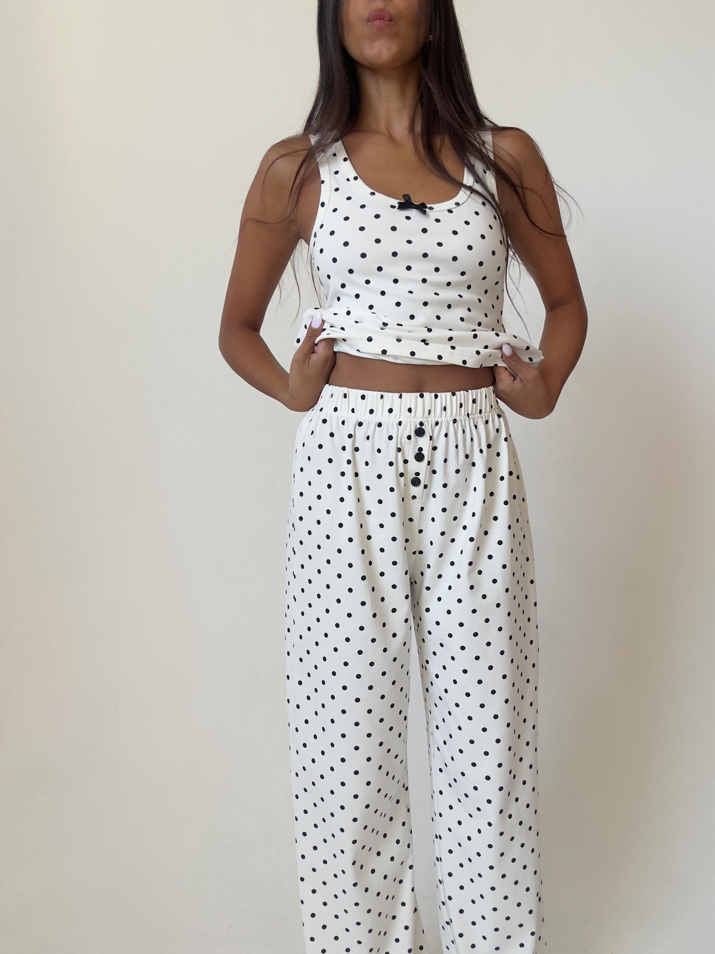 פיג׳מת לורן כותנה פרינט נקודות שחורות