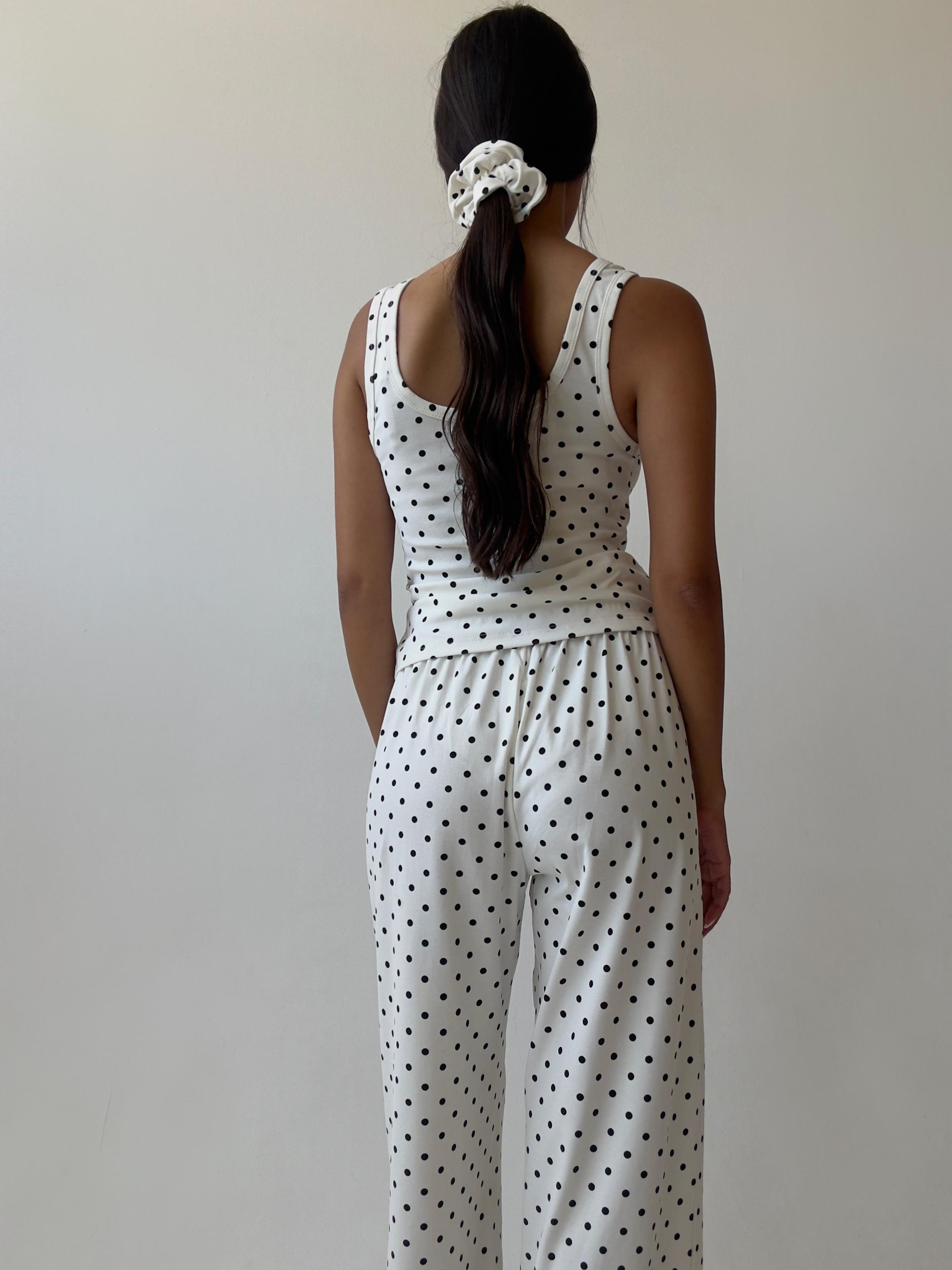 פיג׳מת לורן כותנה פרינט נקודות שחורות