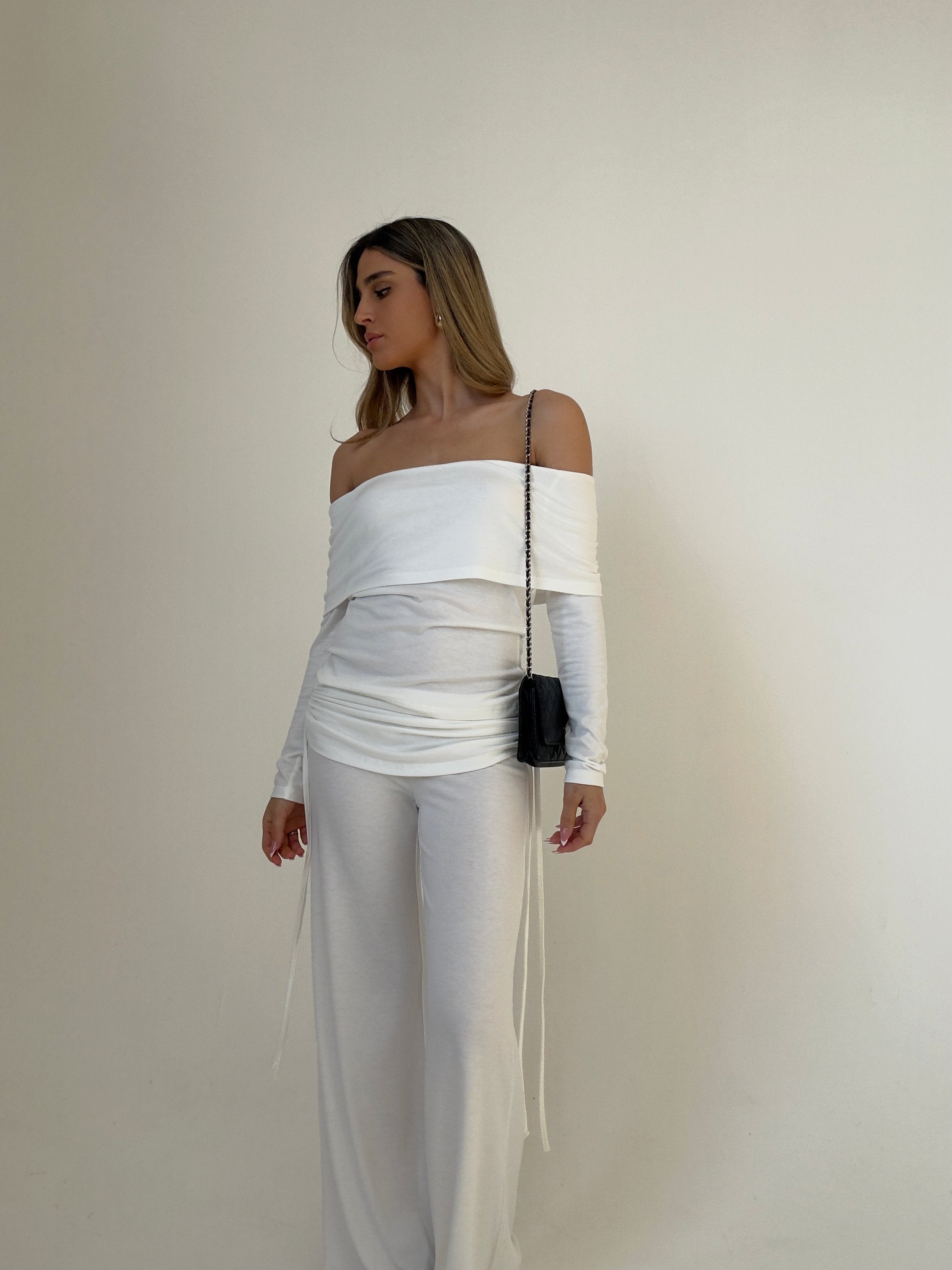 חליפת פנאי - רוקסן לבנה