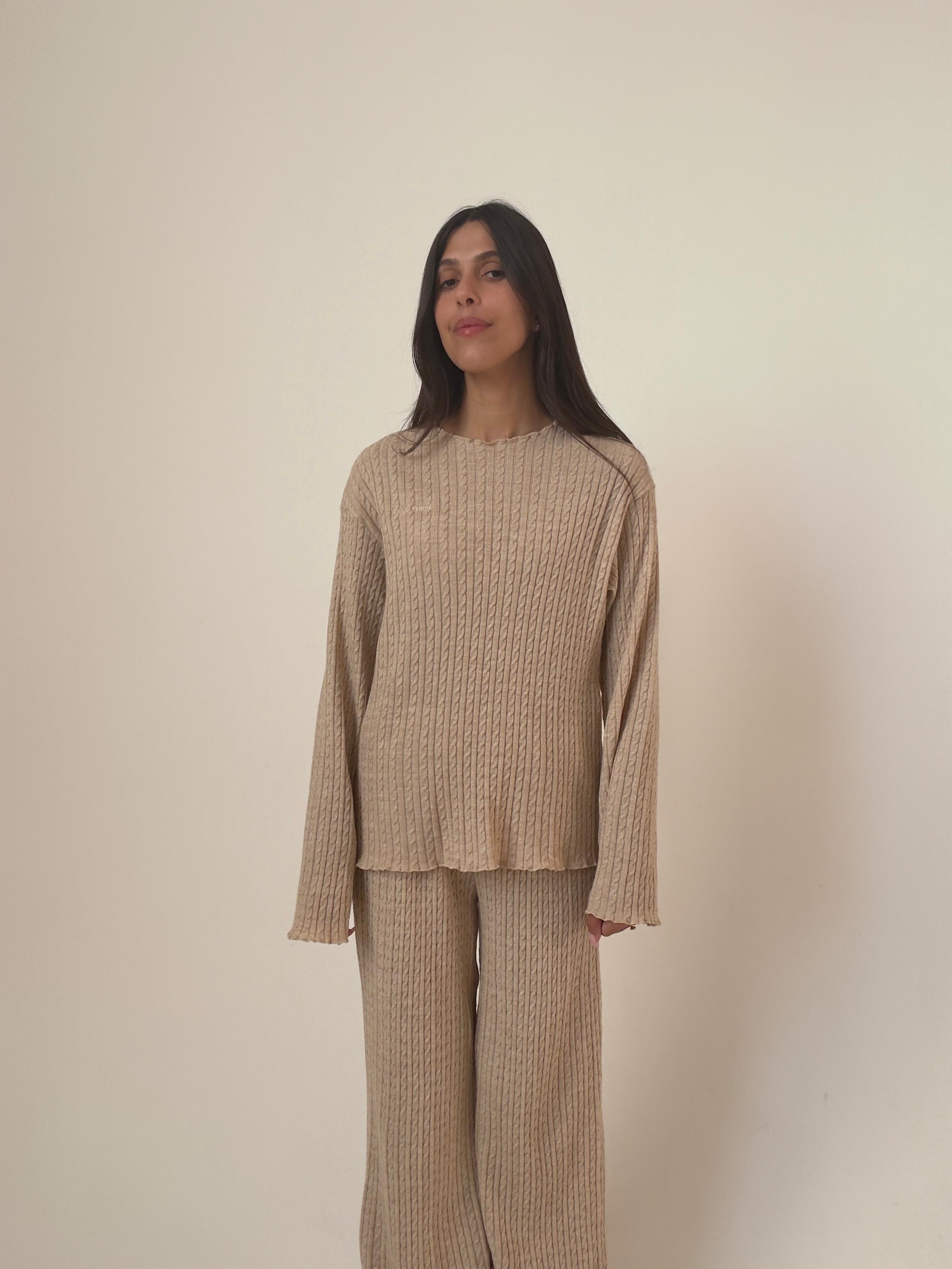 חליפת לונה סרוגה קאמל