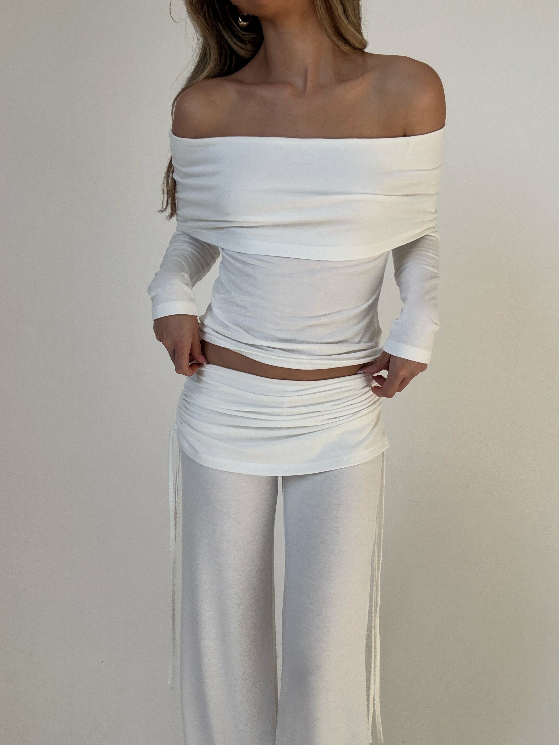 חליפת פנאי - רוקסן לבנה