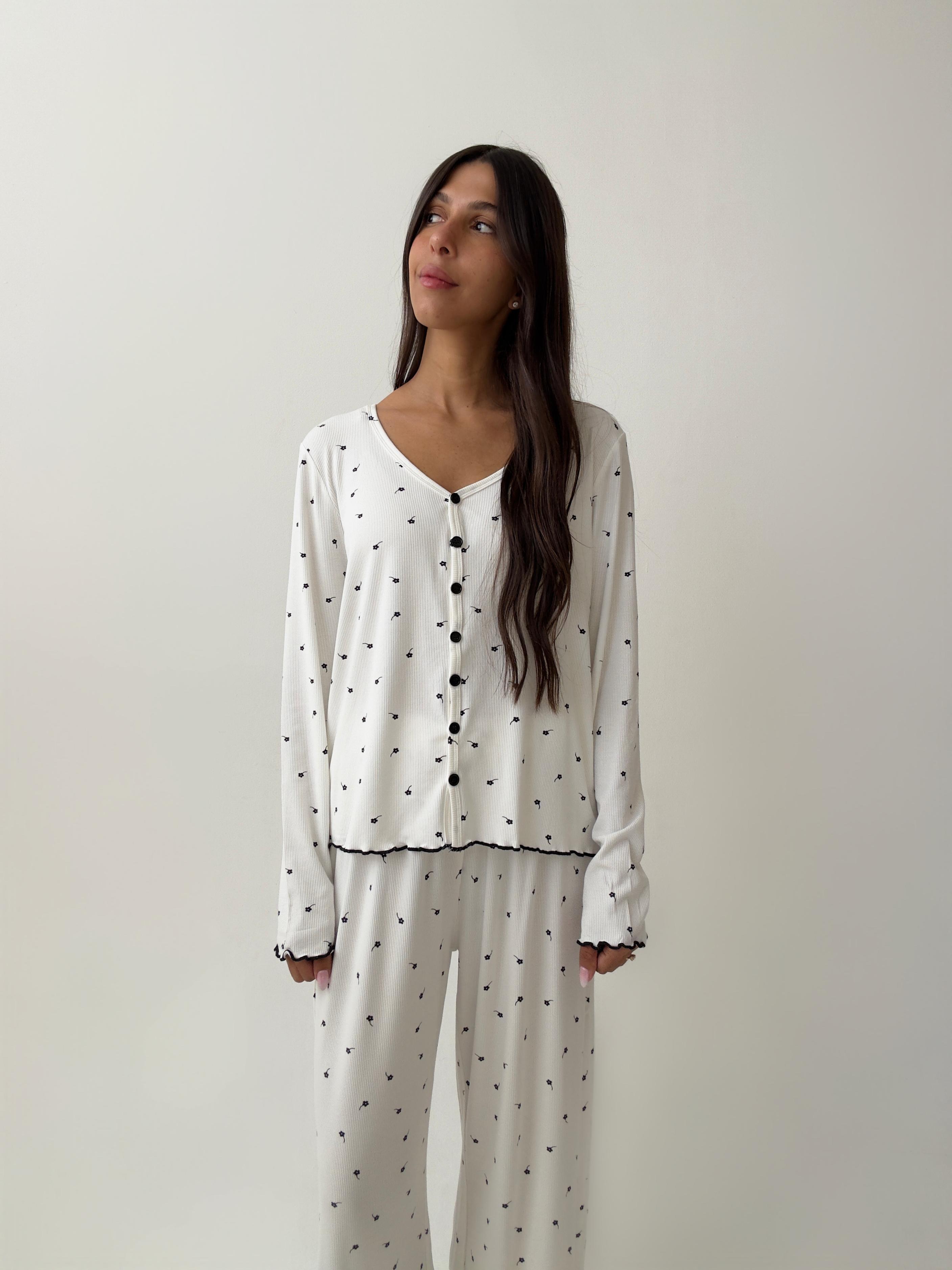 פיג׳מה דניאלה ריב פרחים שחורים