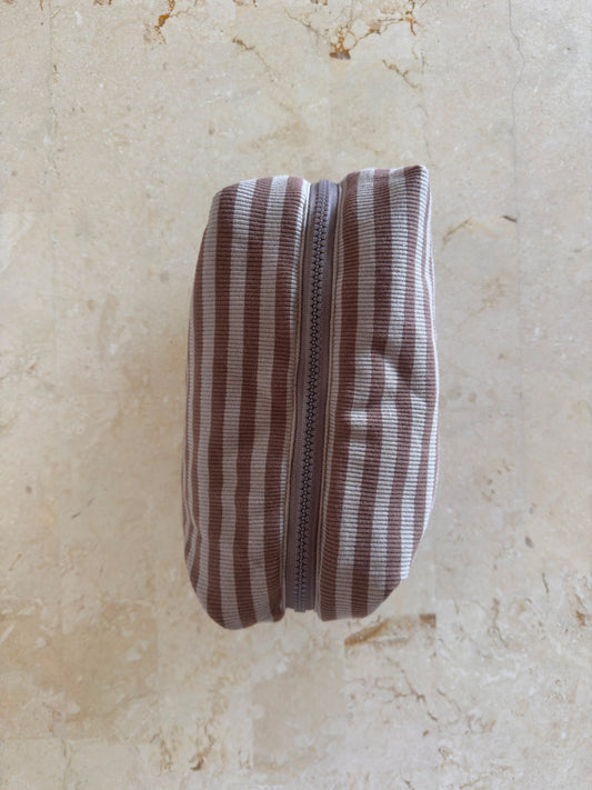 תיק רחצה ריב פסים חום