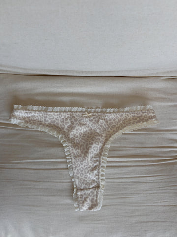 Ribbed Leopard Thong with Lace Trim