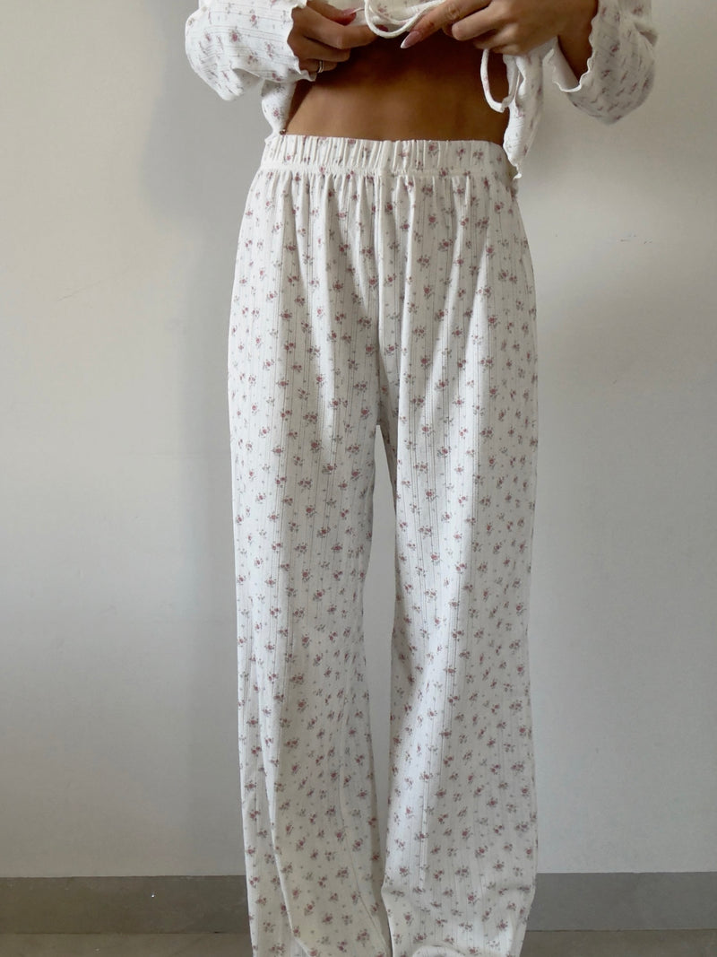 Miley white floral fontal Pajamas In cotton