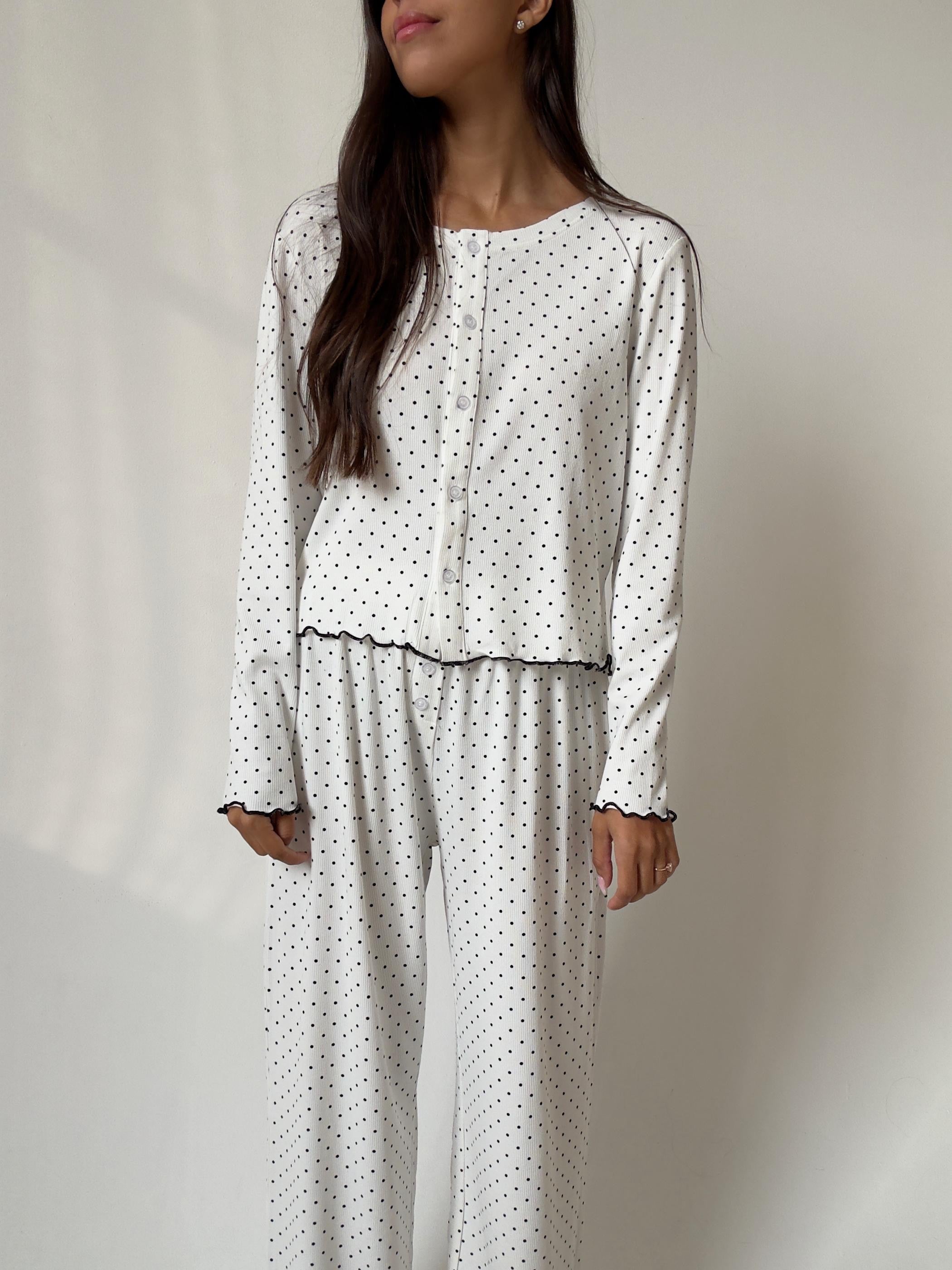 פיג׳מת סיארה ריב פרינט נקודות