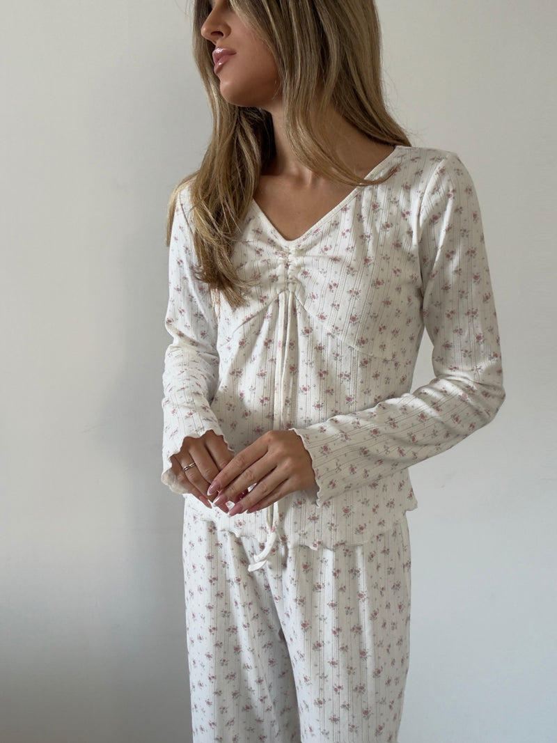 Miley white floral fontal Pajamas In cotton