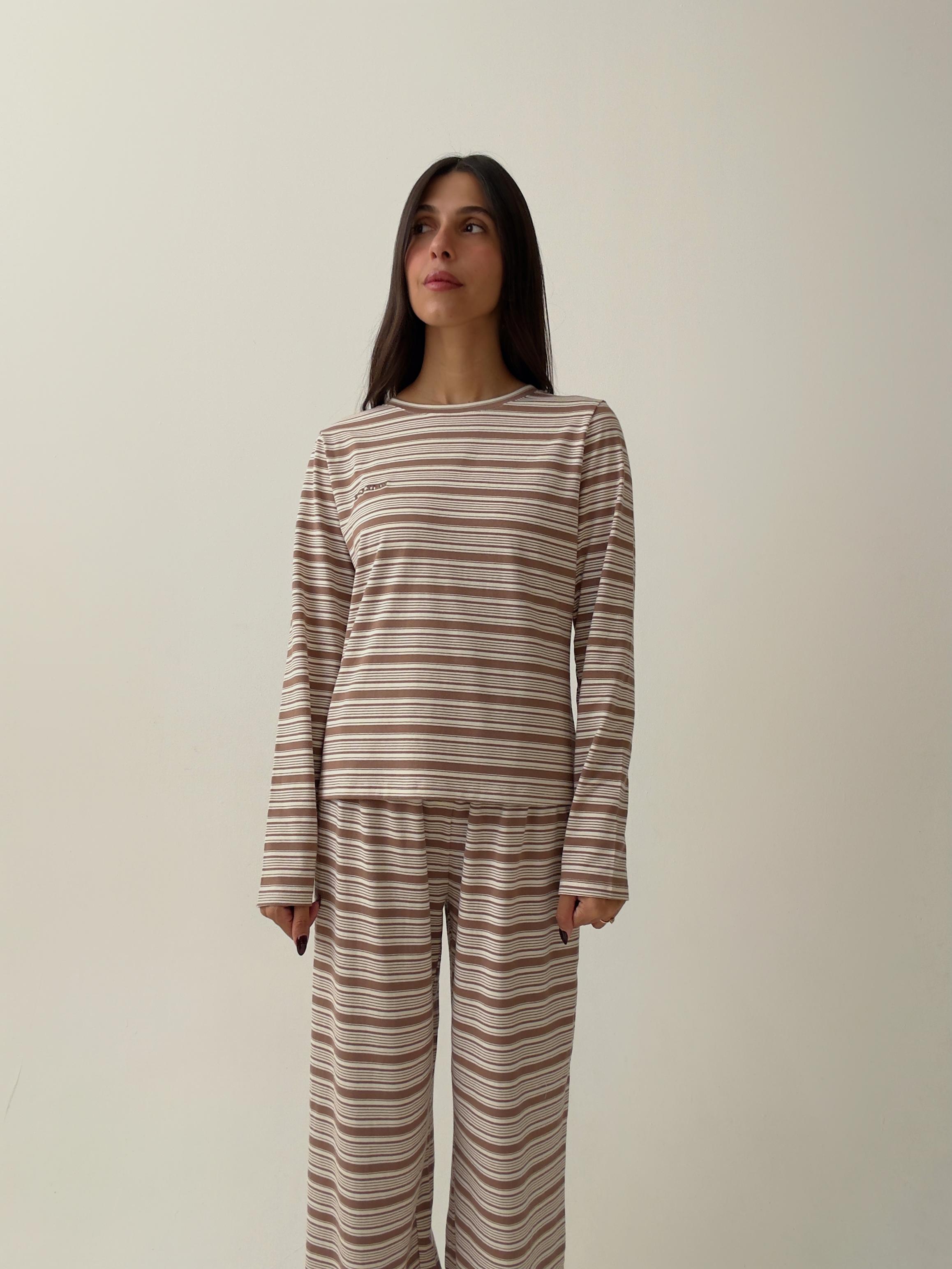 פיג׳מת ג׳סי כותנה פסים חום רקמת לוגו